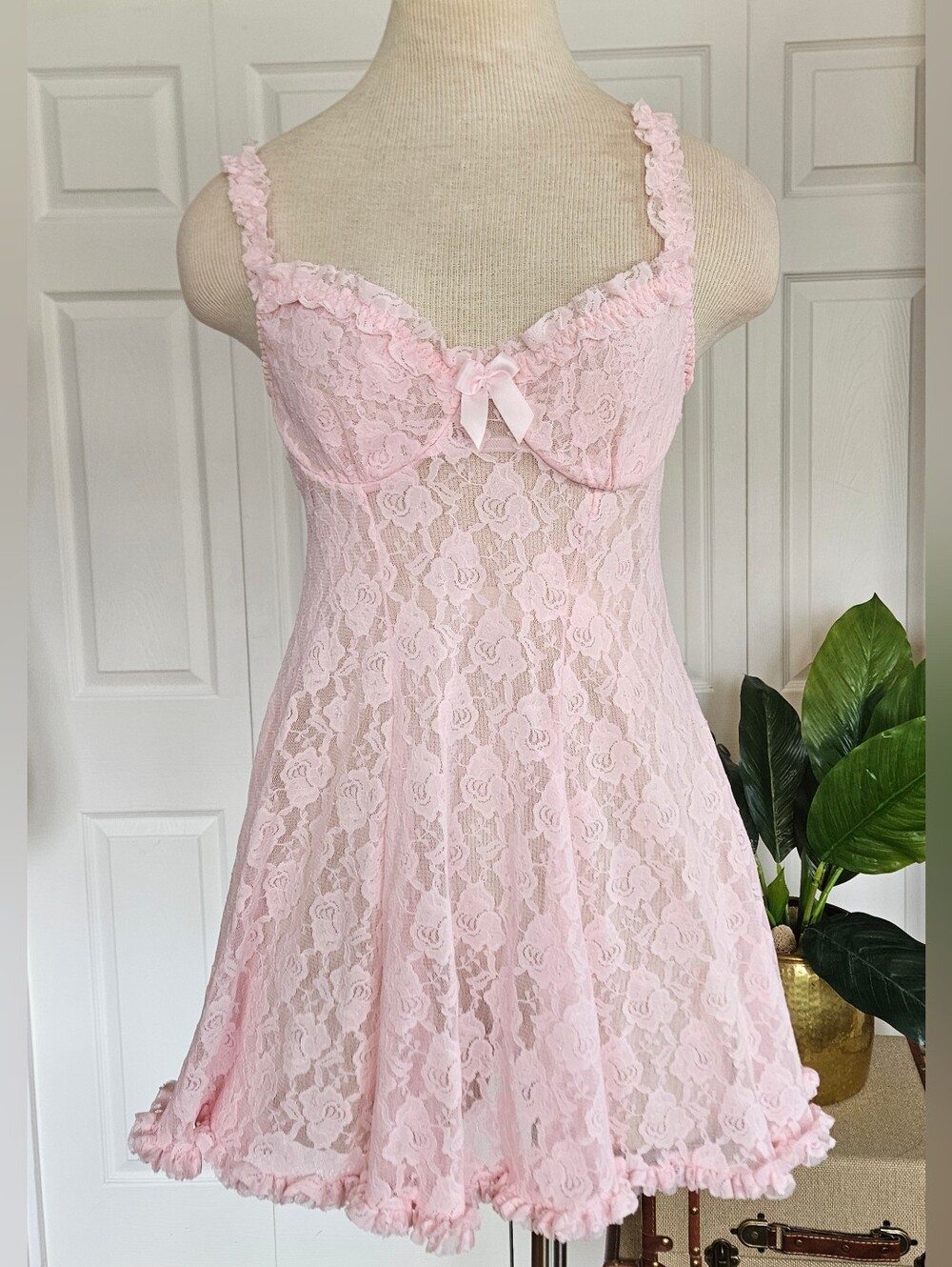 VTG Cinema Etoile Pink Lace Babydoll Slip Ruffle Trim Chemise Dress Y2K Size S